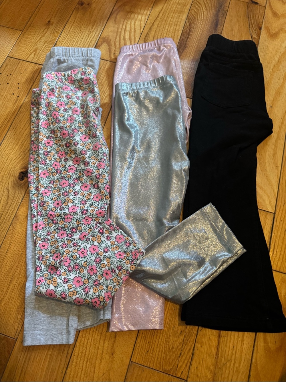 5 Pairs of 4T Leggings